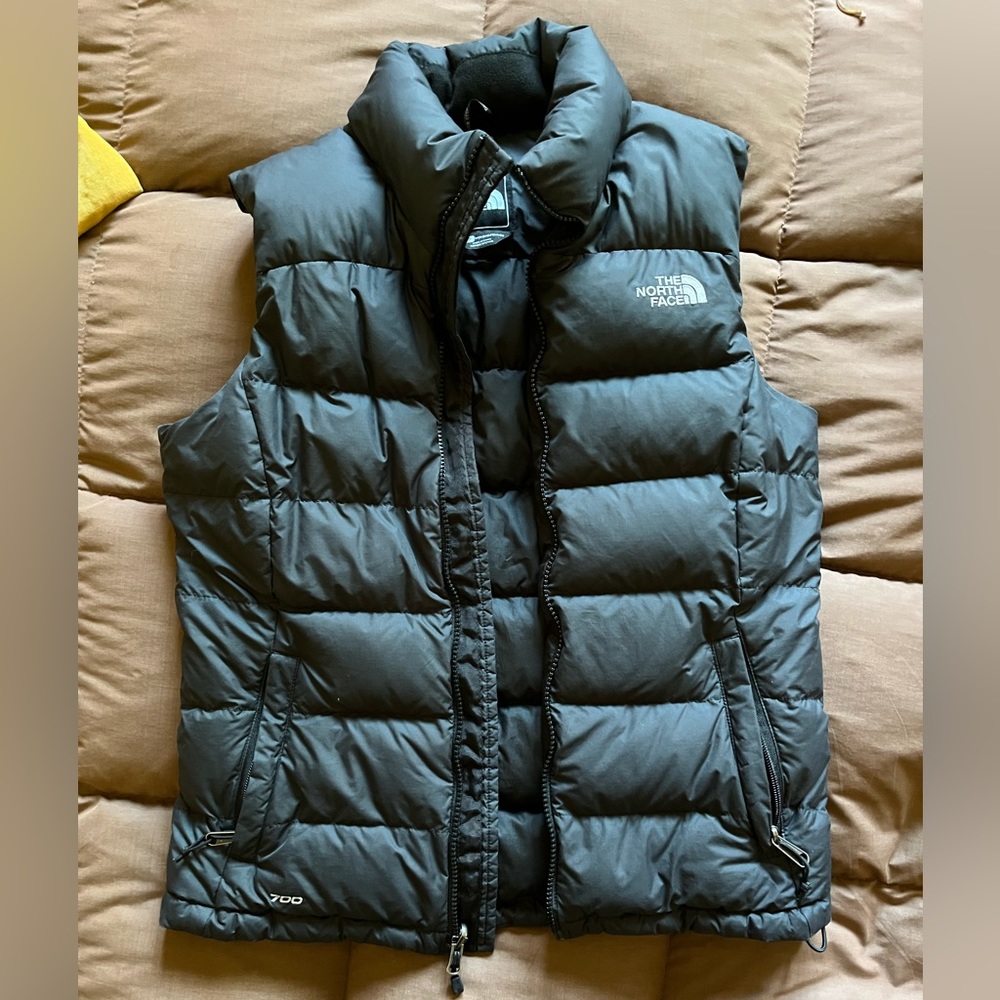 North face black puffer vest size small